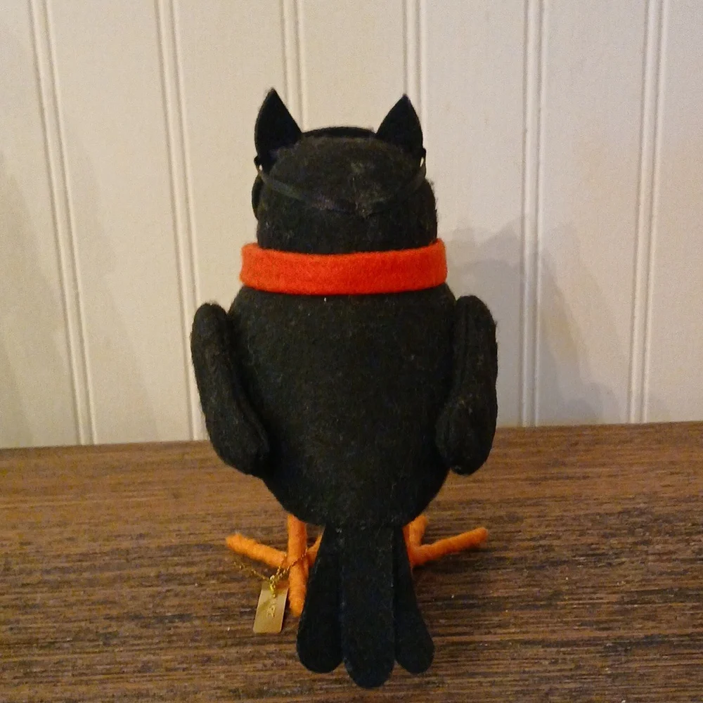 Target Spritz Hyde & EEK Fabric Bird Halloween Featherly Friends Tabletop